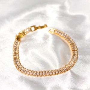Stainless steel chain bracelet